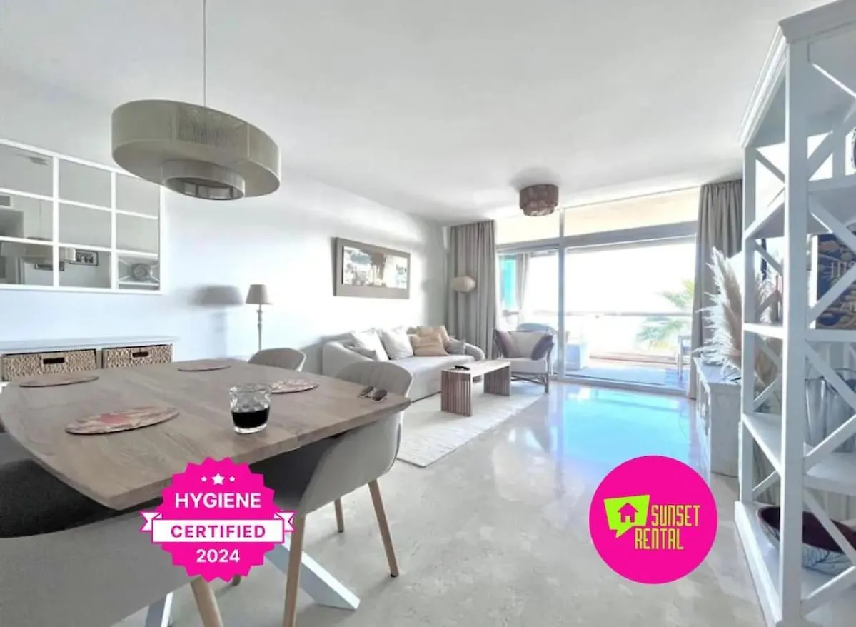 Topfloor Apartment With Terrace And Sea Views Sotogrande Spain