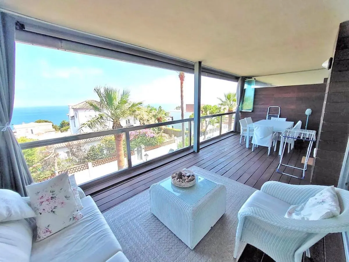 Topfloor Apartment With Terrace And Sea Views Sotogrande
