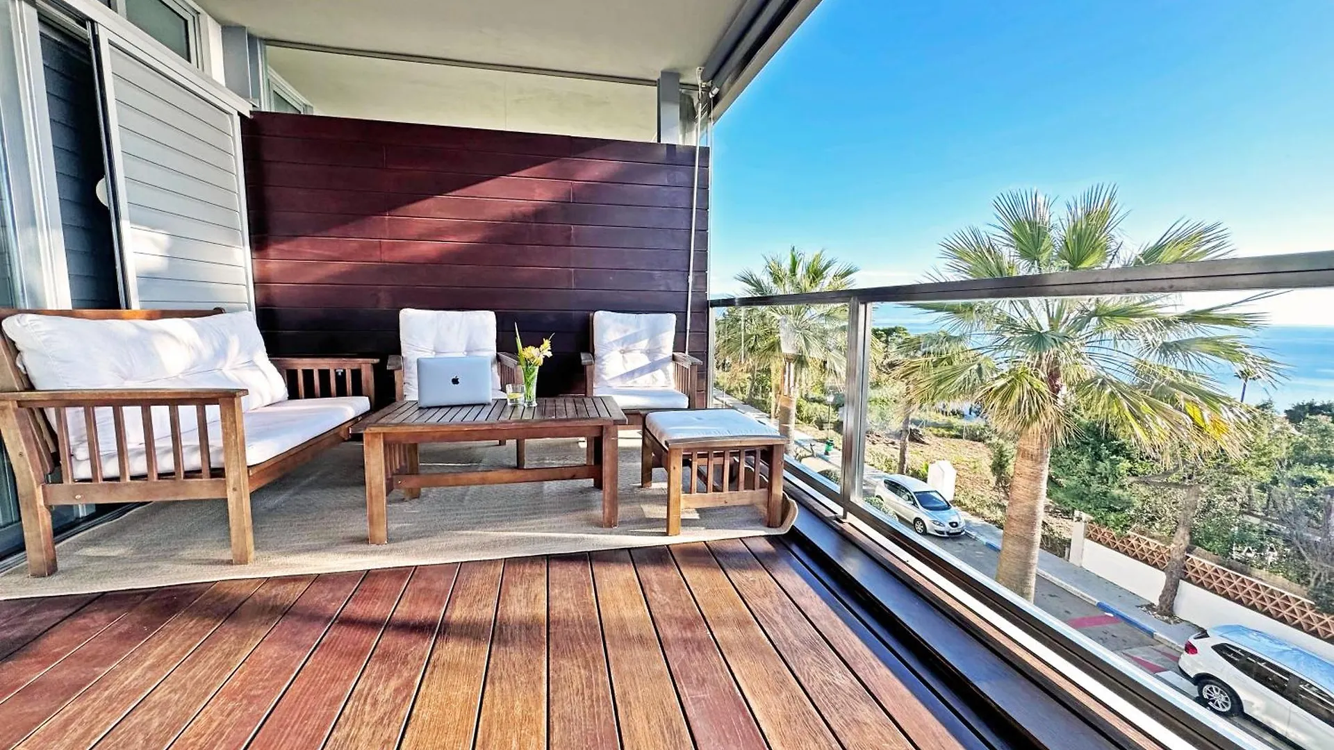Topfloor Apartment With Terrace And Sea Views Sotogrande