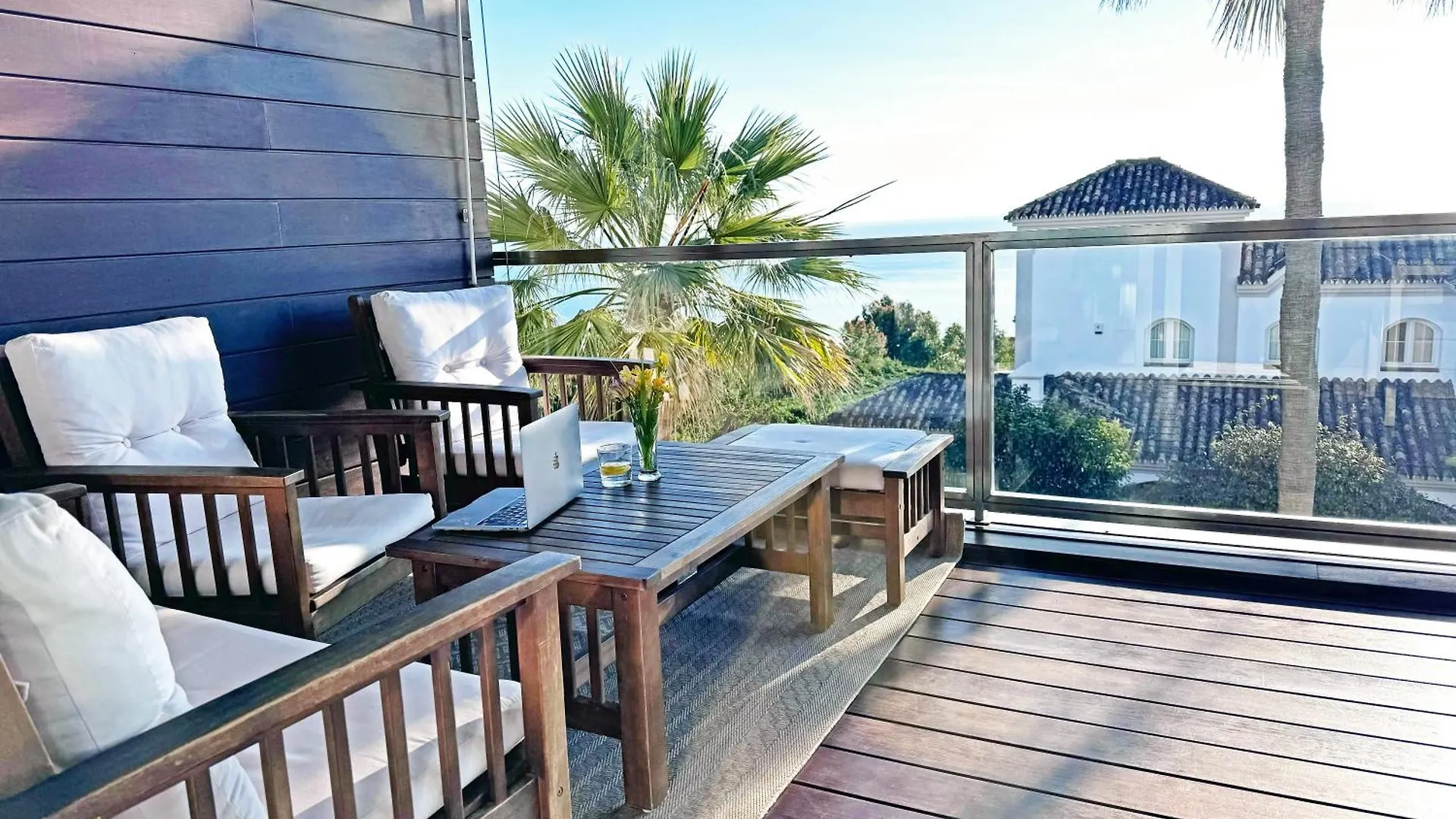 Topfloor Apartment With Terrace And Sea Views Sotogrande